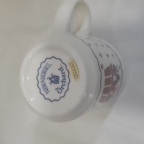 Vintage New Avenues Orchard Set Of Four Mugs - Picture 4 of 5